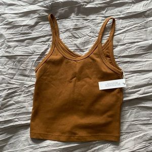 ARQ crop tank toffee
